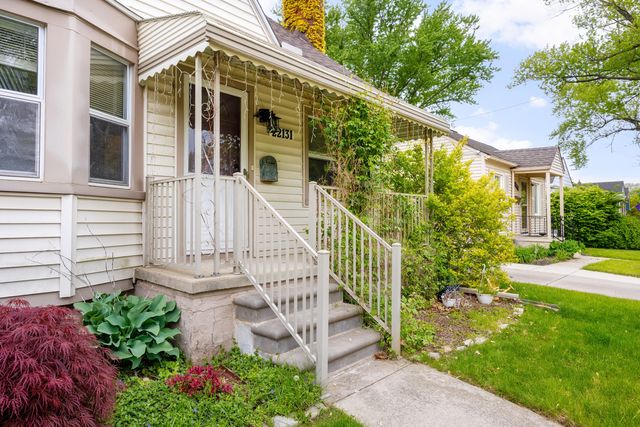22131 Nowlin, Dearborn City, MI 48124