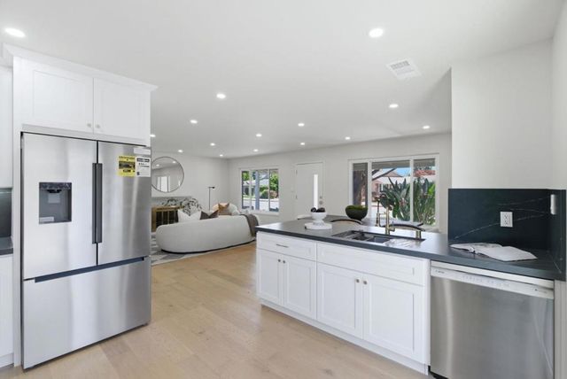 937 W Washington Avenue, Sunnyvale, CA 94086