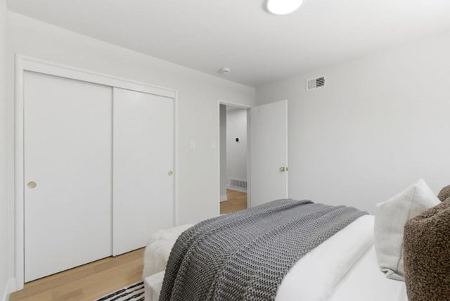 937 W Washington Avenue, Sunnyvale, CA 94086