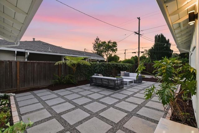 937 W Washington Avenue, Sunnyvale, CA 94086