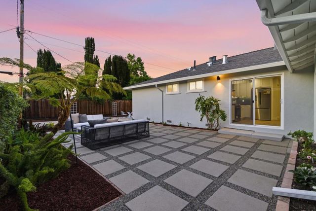 937 W Washington Avenue, Sunnyvale, CA 94086