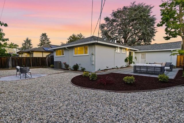 937 W Washington Avenue, Sunnyvale, CA 94086