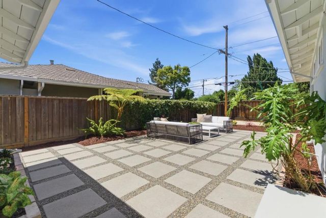 937 W Washington Avenue, Sunnyvale, CA 94086