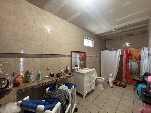 16805 Las Canas Drive, Edinburg, TX 78541