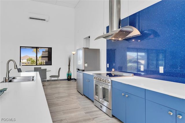 2405 SW 32nd ST, Cape Coral, FL 33914