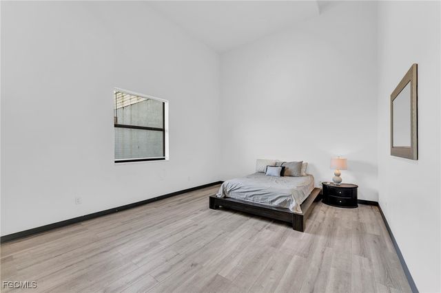 2405 SW 32nd ST, Cape Coral, FL 33914