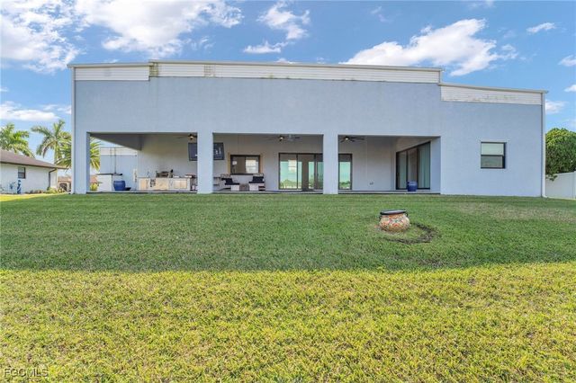 2405 SW 32nd ST, Cape Coral, FL 33914