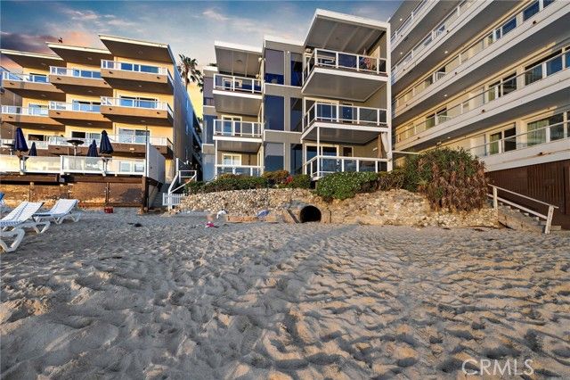 647 Sleepy Hollow, Laguna Beach, CA 92651