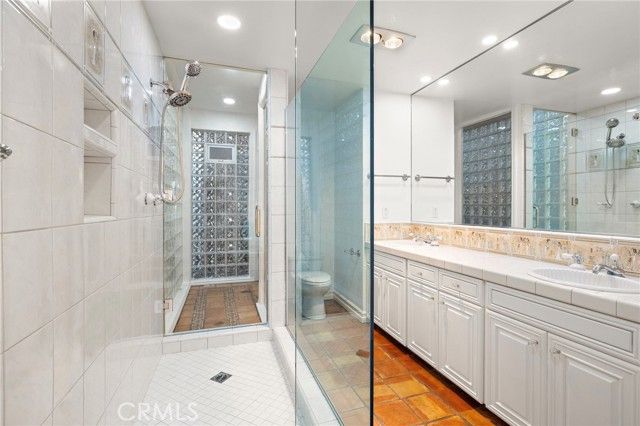 647 Sleepy Hollow, Laguna Beach, CA 92651