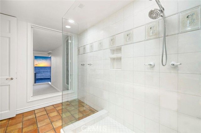 647 Sleepy Hollow, Laguna Beach, CA 92651