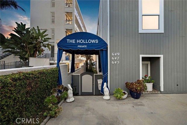 647 Sleepy Hollow, Laguna Beach, CA 92651