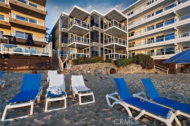 647 Sleepy Hollow, Laguna Beach, CA 92651