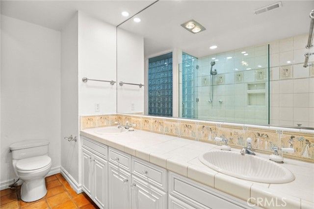 647 Sleepy Hollow, Laguna Beach, CA 92651