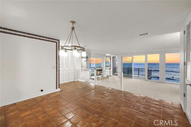 647 Sleepy Hollow, Laguna Beach, CA 92651