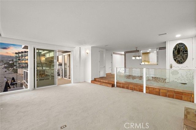 647 Sleepy Hollow, Laguna Beach, CA 92651