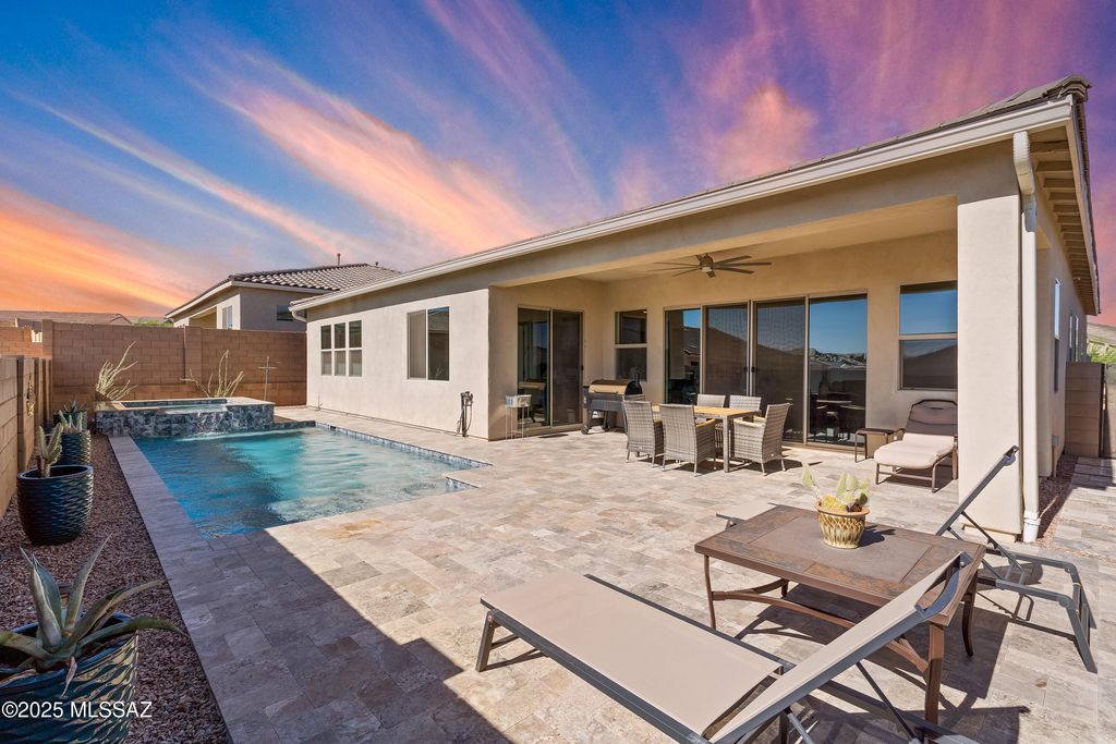 12764 E Tortoise Pointe Place, Vail, AZ 85641