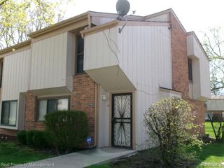23560 Lahser Road, Southfield, MI 48033