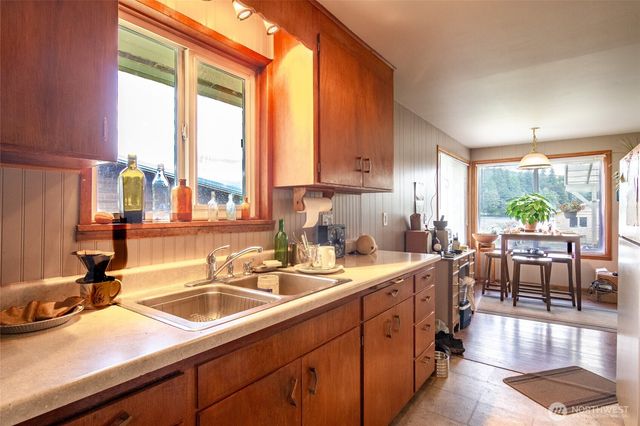 22731 Hull Road, Mount Vernon, WA 98274