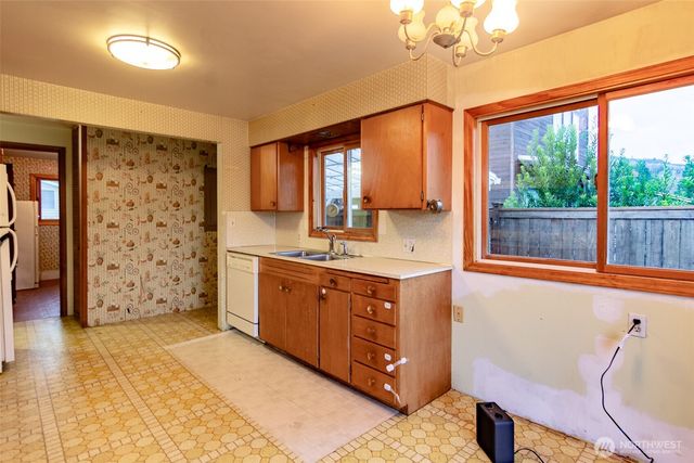 22731 Hull Road, Mount Vernon, WA 98274