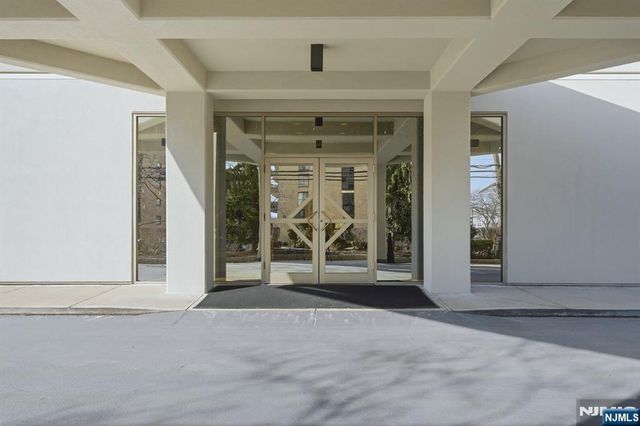 245 Prospect Avenue 3D, Hackensack, NJ 07601