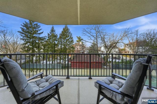 245 Prospect Avenue 3D, Hackensack, NJ 07601