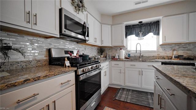 6308 Sentry WAY S, Suffolk, VA 23435