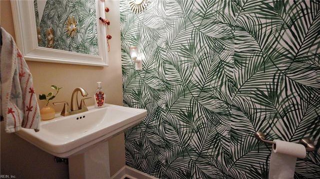 6308 Sentry WAY S, Suffolk, VA 23435