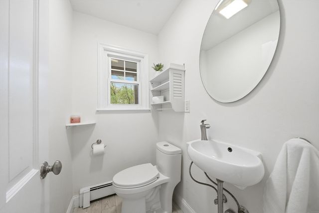 29 Dewey Rd, Lexington, MA 02420