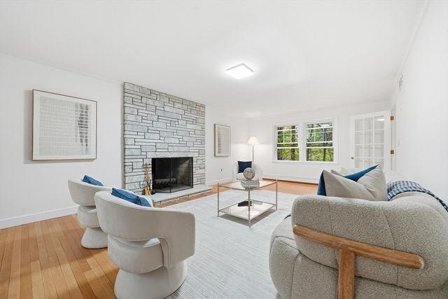 29 Dewey Rd, Lexington, MA 02420