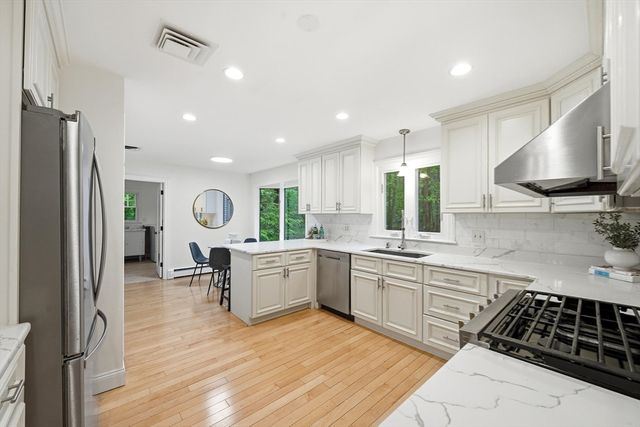29 Dewey Rd, Lexington, MA 02420