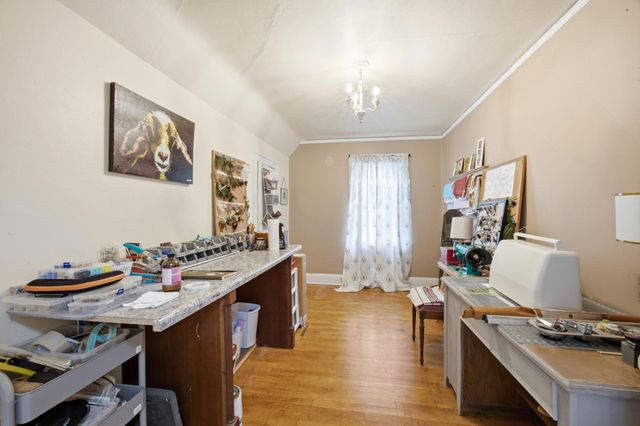 1202 4th Street N, Fargo, ND 58102