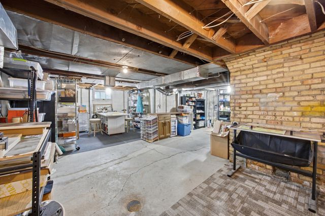 1202 4th Street N, Fargo, ND 58102