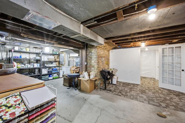 1202 4th Street N, Fargo, ND 58102