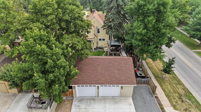 1202 4th Street N, Fargo, ND 58102