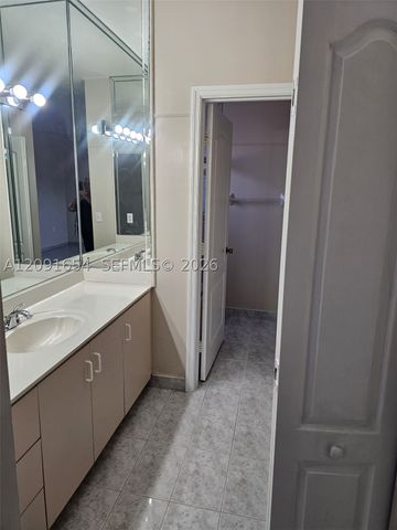 7532 W 20th Ave 202, Hialeah, FL 33016