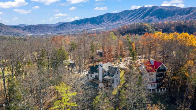 134 Fairway Circle, Townsend, TN 37882