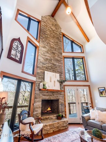 134 Fairway Circle, Townsend, TN 37882