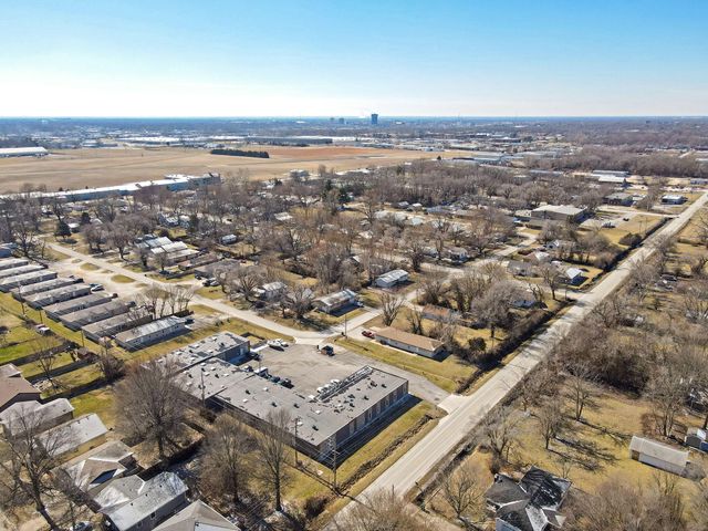 2420 E Blaine Street, Springfield, MO 65803