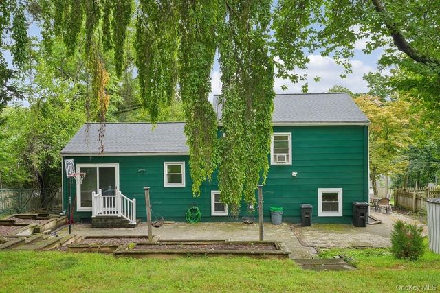 82 Stephens Road, Tappan, NY 10983