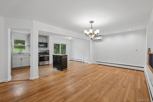 82 Stephens Road, Tappan, NY 10983