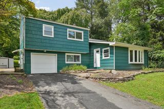 82 Stephens Road, Tappan, NY 10983