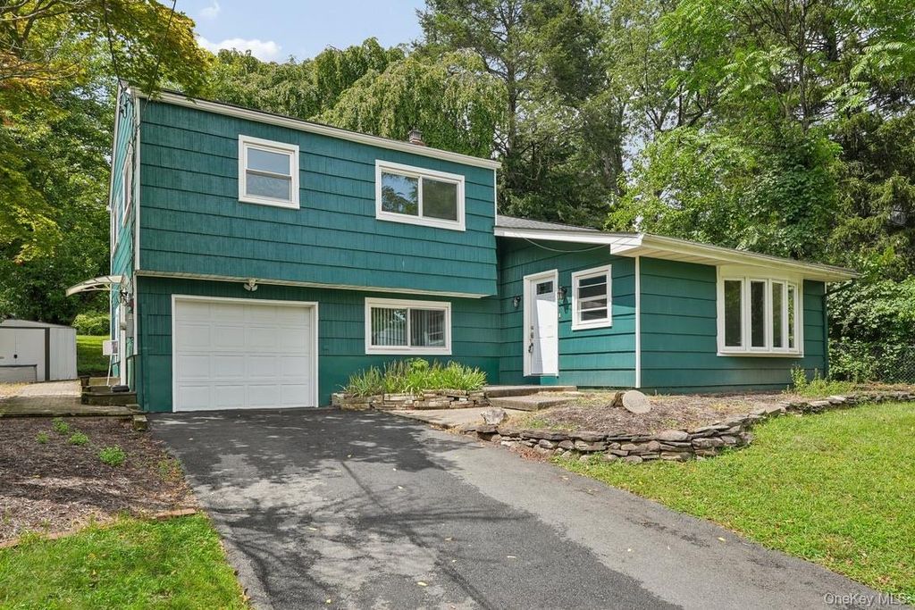 82 Stephens Road, Tappan, NY 10983