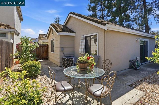 1888 Babbe St, Oakley, CA 94561