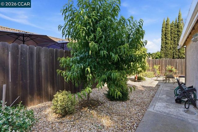 1888 Babbe St, Oakley, CA 94561