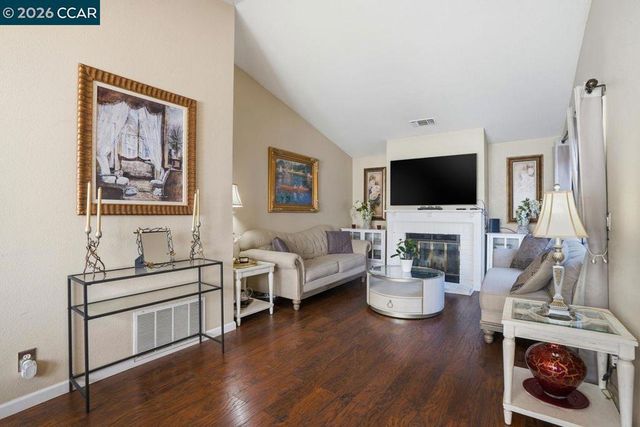 1888 Babbe St, Oakley, CA 94561