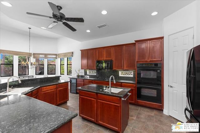 110 Rancho Vista Lane, Rancho Mirage, CA 92270