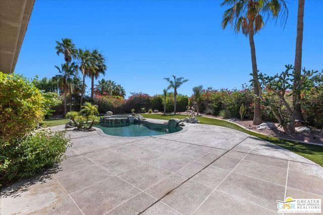 110 Rancho Vista Lane, Rancho Mirage, CA 92270