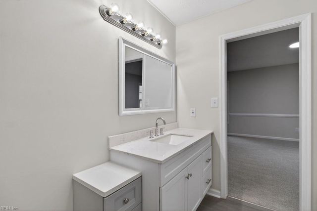 824 Lancaster LN, Newport News, VA 23602