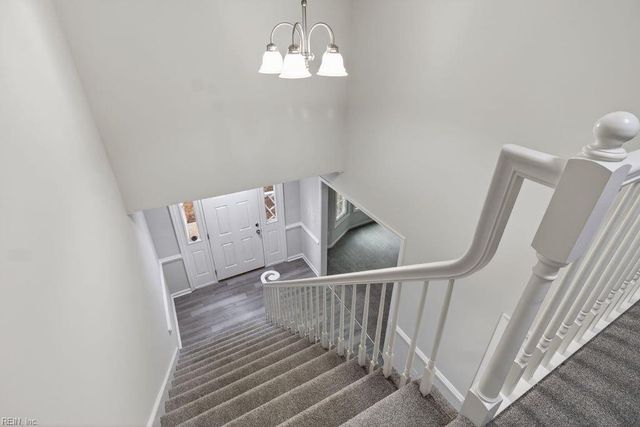 824 Lancaster LN, Newport News, VA 23602