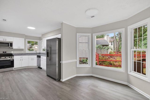 824 Lancaster LN, Newport News, VA 23602